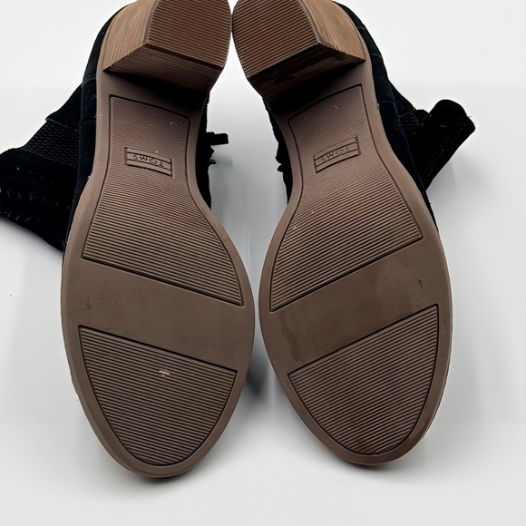 TOMS Majorca Black Suede Perforated Leaf Peep Toe Block Heel Booties Size 7.5 - Picture 13 of 14